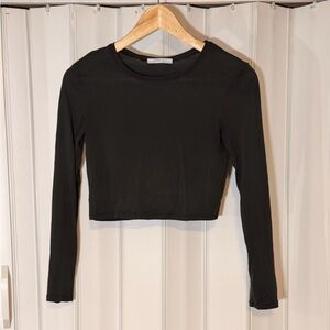 Zara Black Long Sleeve Cropped Tee